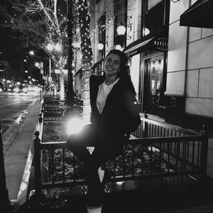 Meet your Posher, Alexia